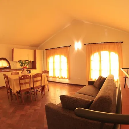 Il Tramonto Sul Chianti Aparthotel Montespertoli